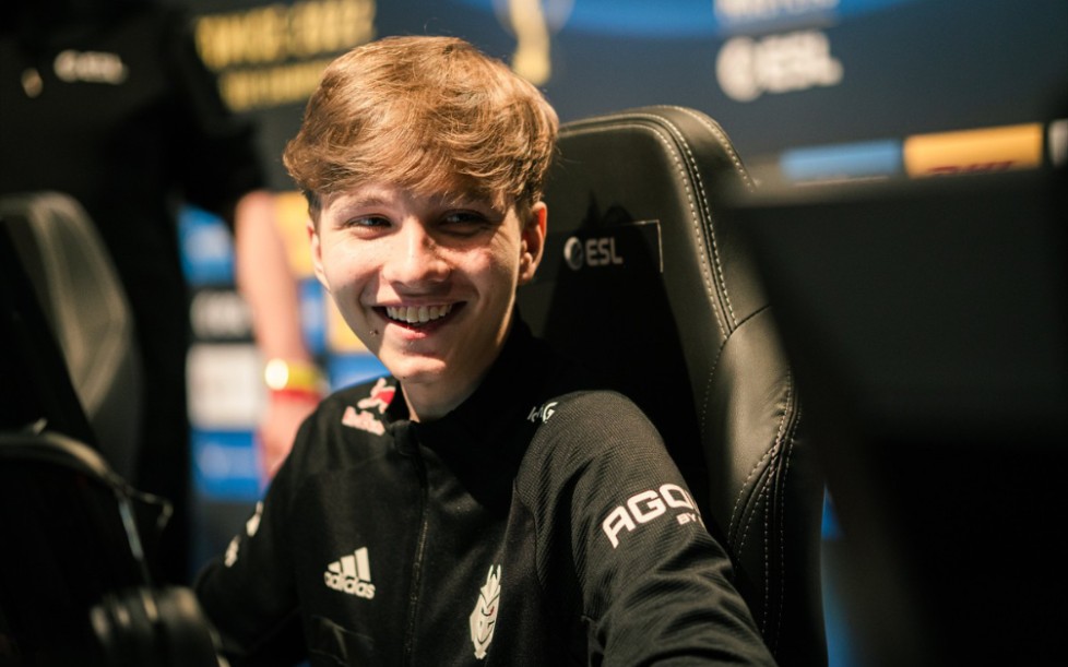 与边后卫的 与边后卫的